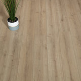 Adaja Eiche D40792 Robusto Villa 12mm Laminate Flooring by Kronotex