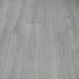 Capital Oak Light D2800 Robusto Villa 12mm Laminate Flooring by Kronotex