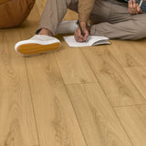Sandy Oak CLM5801 Classic 8mm Laminate Flooring by Quick-Step
