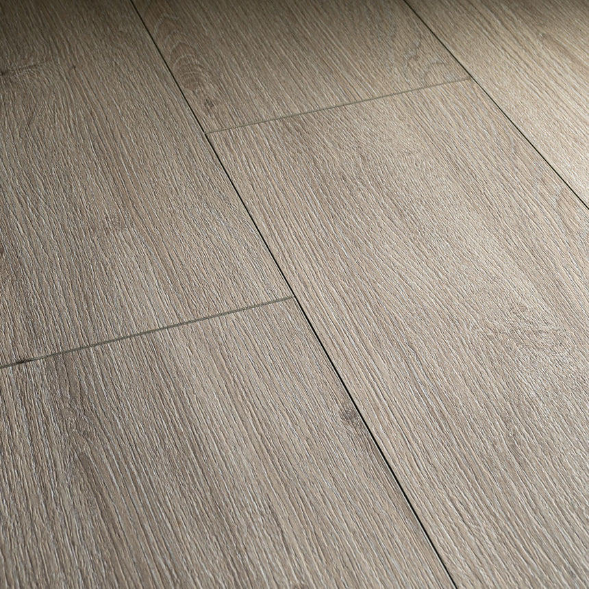 Aylesbury Oak Castillo 7mm Laminate Flooring