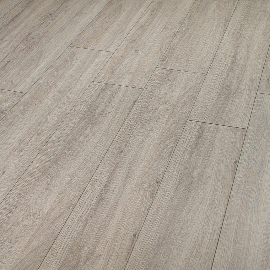 Aylesbury Oak Castillo 7mm Laminate Flooring