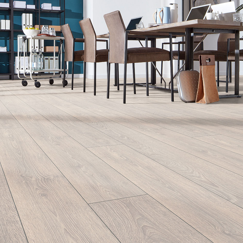 Capital Oak Light D2800 Kronotex Robusto Villa Laminate | Online Carpets