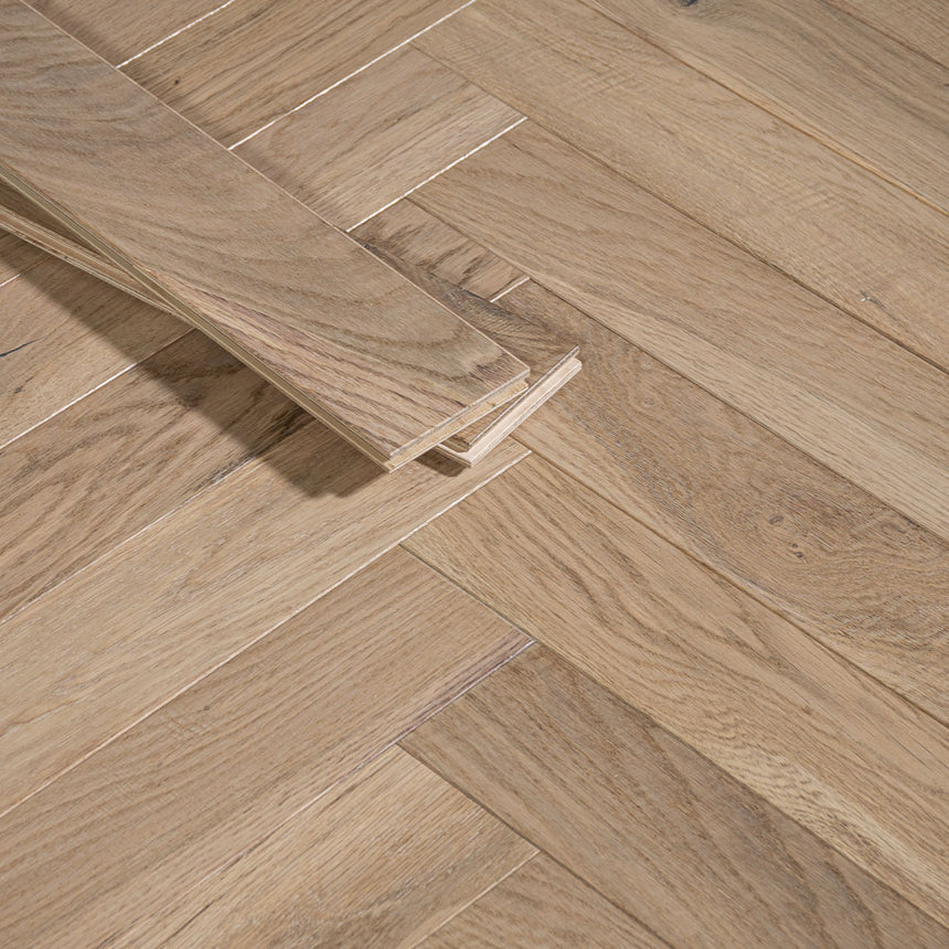 Cathedral Oak Herringbone 14/3mm Engineered Wood Flooring