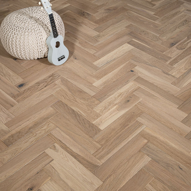 Cathedral Oak Herringbone 14/3mm Engineered Wood Flooring