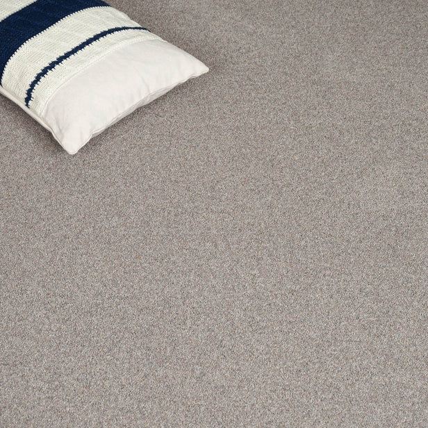 Cheviot Cloud Woodland Heather 55oz Twist Deluxe Carpet by Cormar