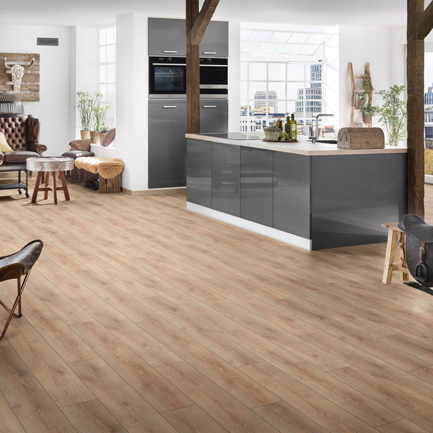 Clearwater Oak K057 Super Natural Classic 8mm Laminate Flooring by Krono Original