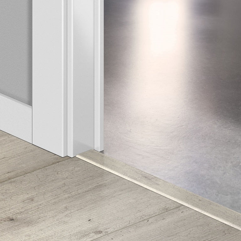 Incizo Door Bar For Impressive Laminate Flooring by Quick-Step