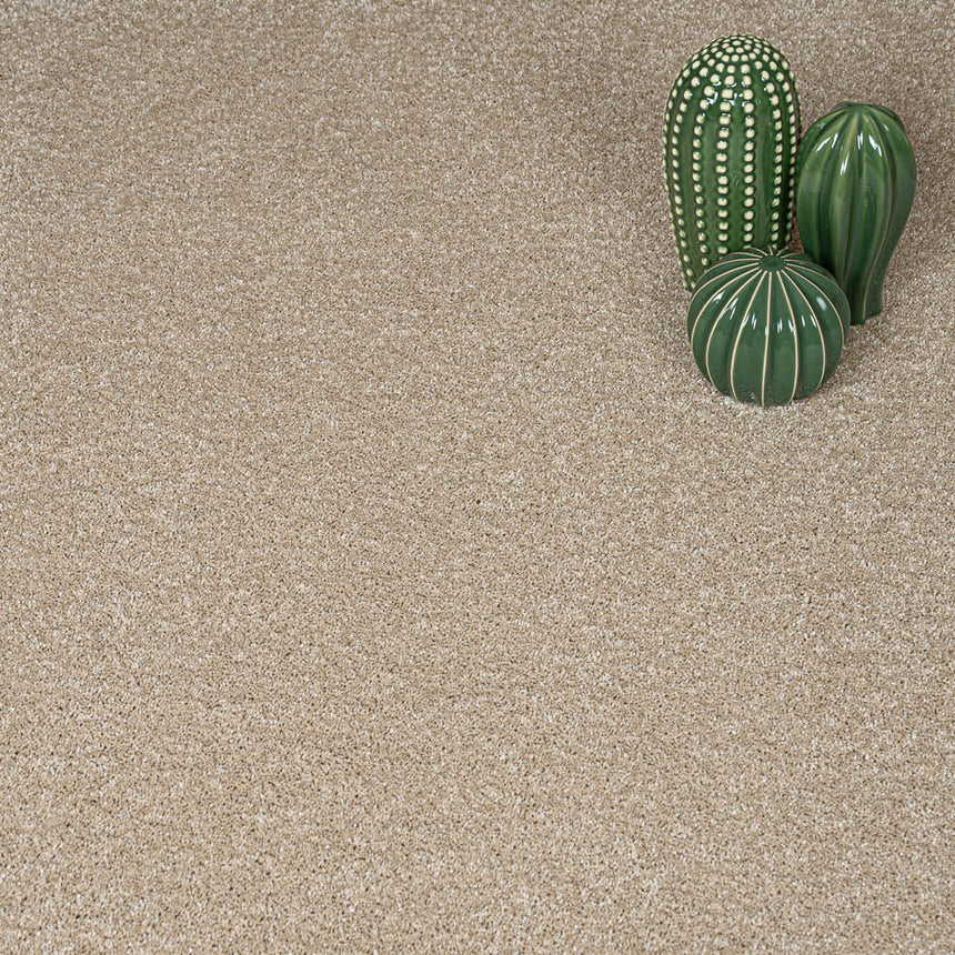 Cornsilk 30 Centaurus Invictus Carpet