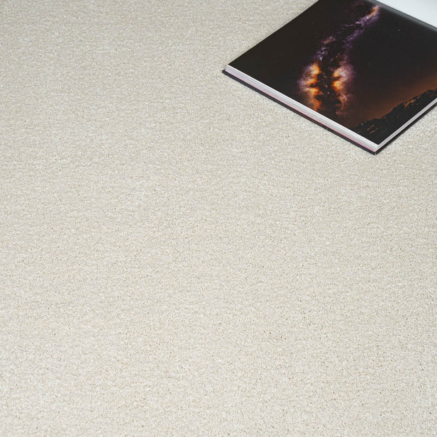 Flash White 03 Centaurus Invictus Carpet