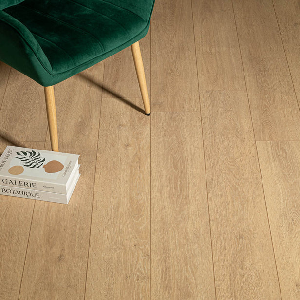 Hampshire Oak Fortress 8mm Laminate Flooring