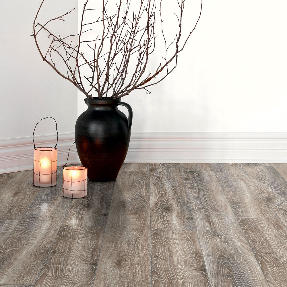 Highland Oak Titan D4796 Kronotex Mammut Laminate Flooring Simple