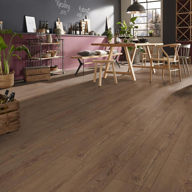 Horizon Oak Coffee D41172 Exquisit 8mm Laminate Flooring by Kronotex