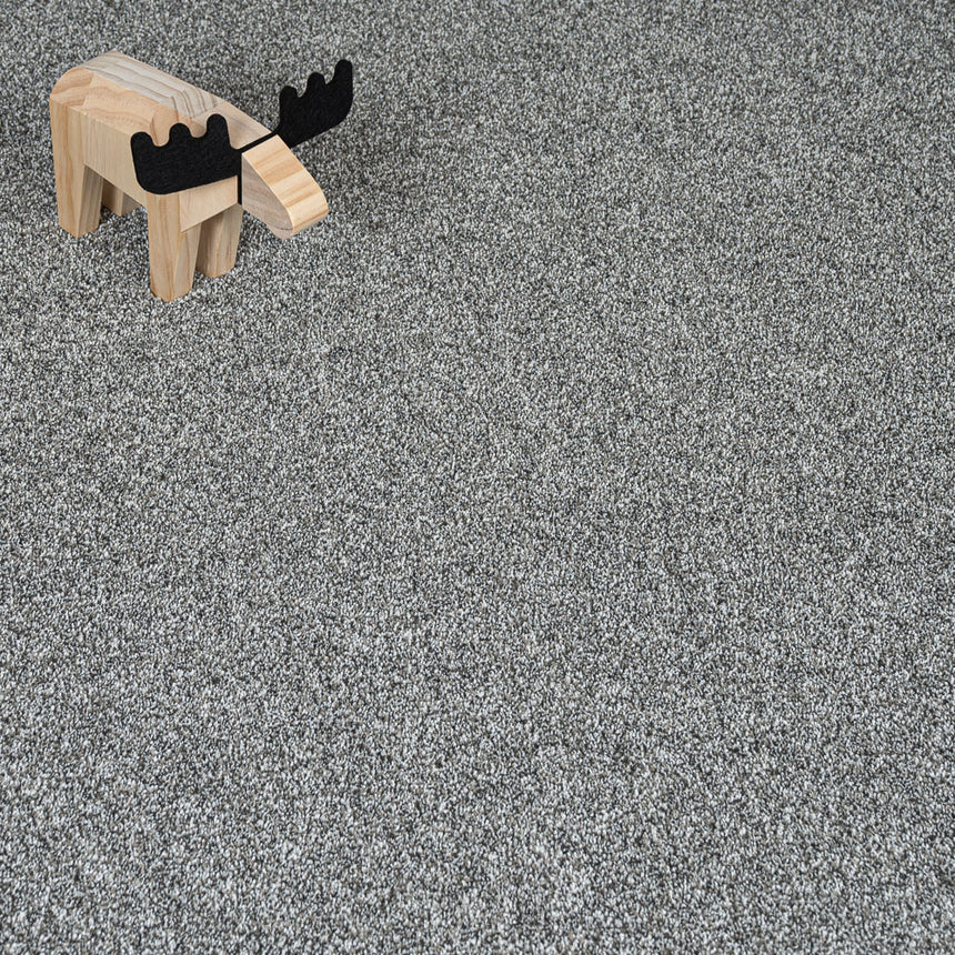 Iron Frost Harewood Saxony Carpet