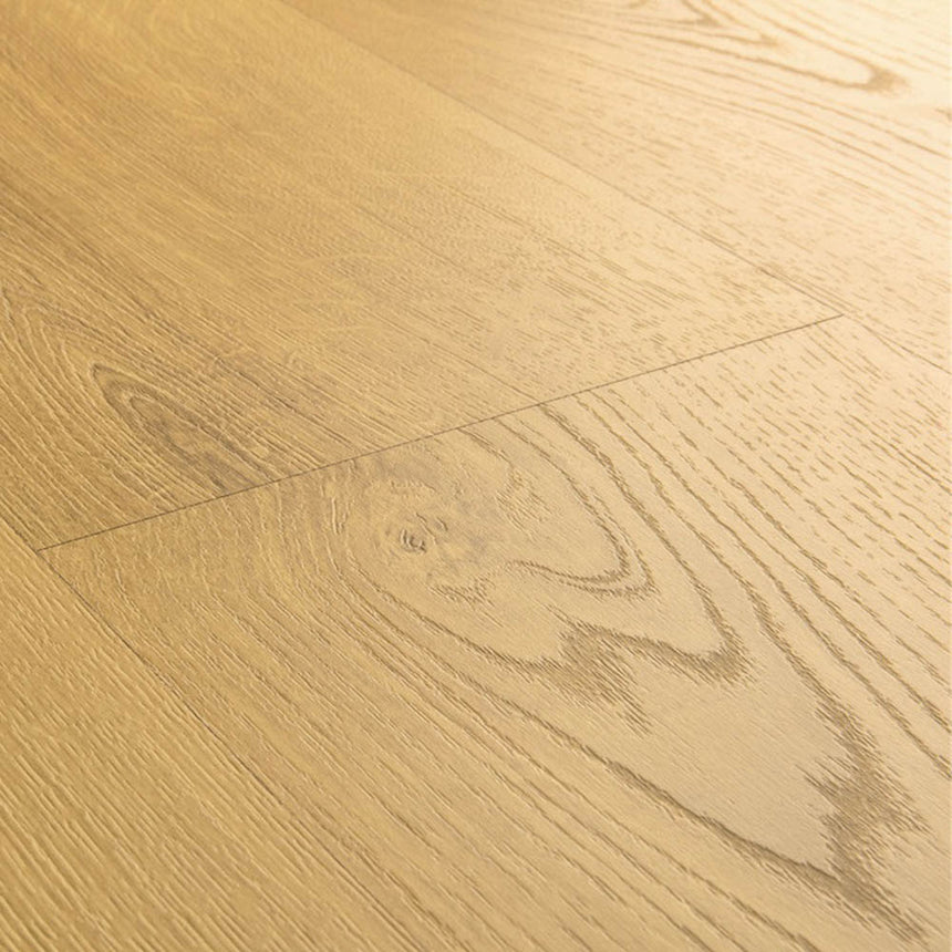 Light Classic Oak CLM5787 Classic 8mm Laminate Flooring by Quick-Step