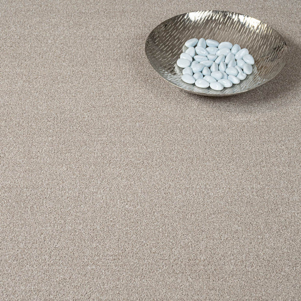 Mistflower 32 Darius 50oz Invictus Carpet