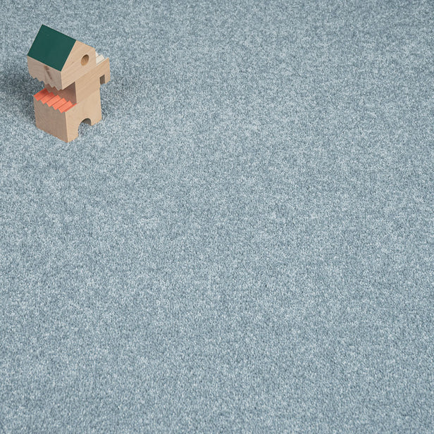 Ocean Blue 32 Soft Noble Saxony Feltback Carpet Clearance