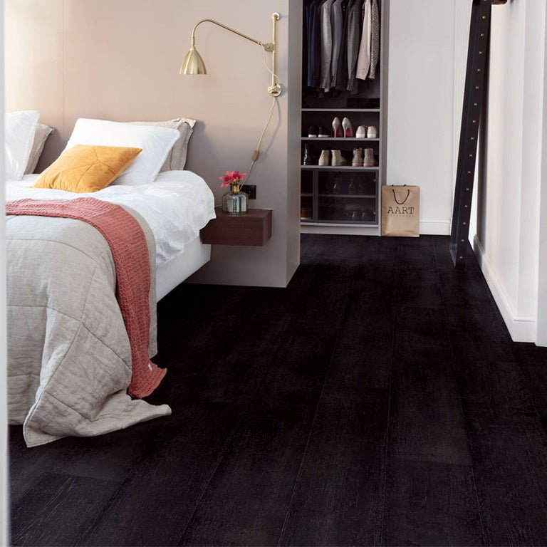 Painted Oak Black SIG4755 Capture 9mm Laminate Flooring by Quick-Step