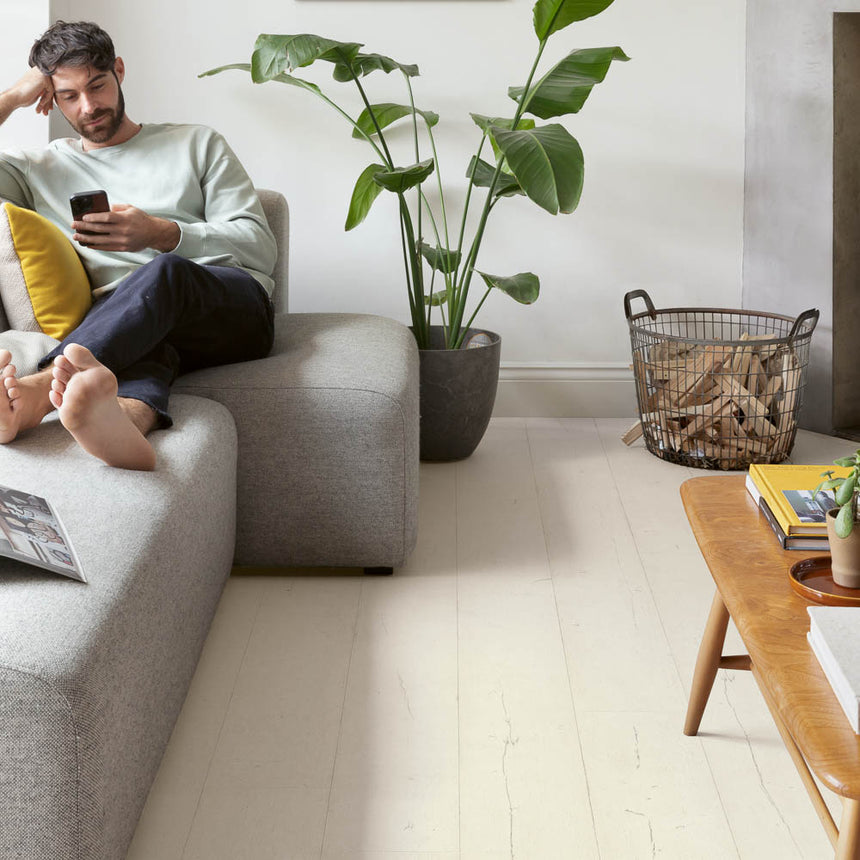 Painted Oak White SIG4753 Capture 9mm Laminate Flooring by Quick-Step