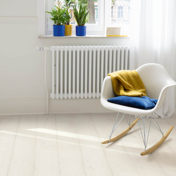 Painted Oak White SIG4753 Capture 9mm Laminate Flooring by Quick-Step