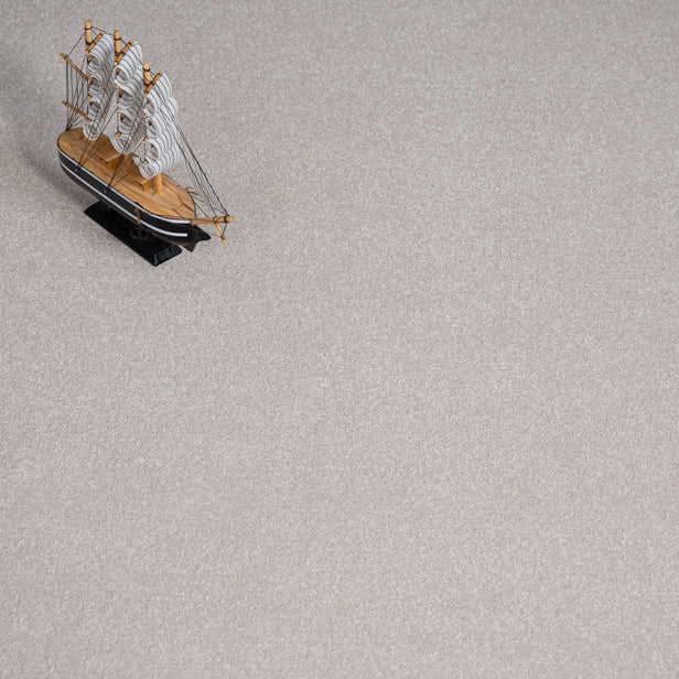 Parchment Regal Saxony Carpet