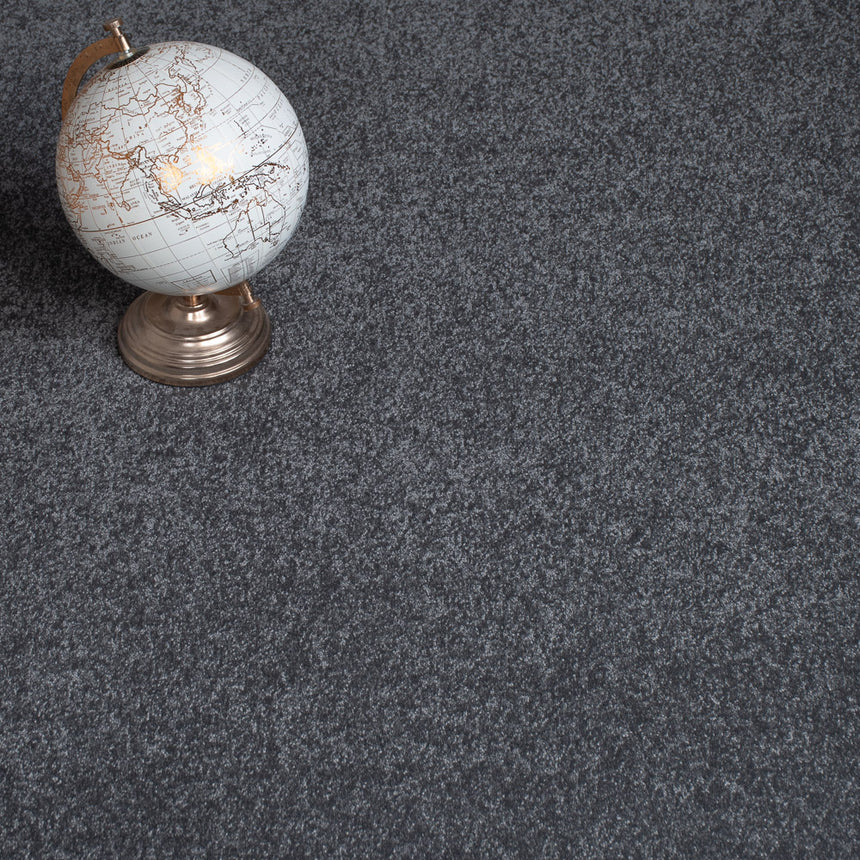 Raven Hamlet Saxony Carpet
