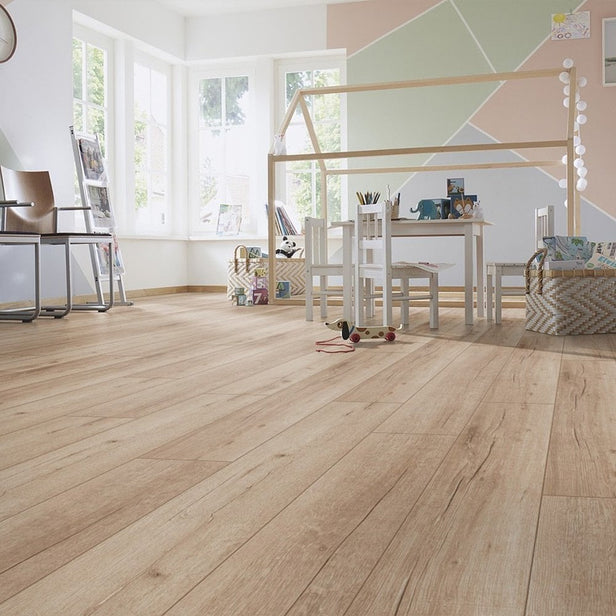 Rip Oak D3180 Robusto Villa 12mm Laminate Flooring by Kronotex