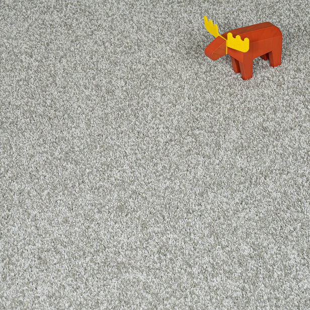 Silver Moon 90 Dorado 56oz Invictus Gaia Carpet