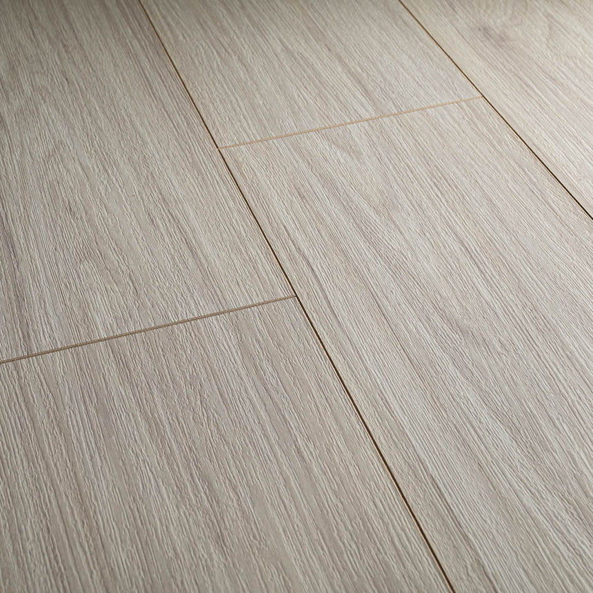 Somerset Oak Fortress 8mm Laminate Flooring