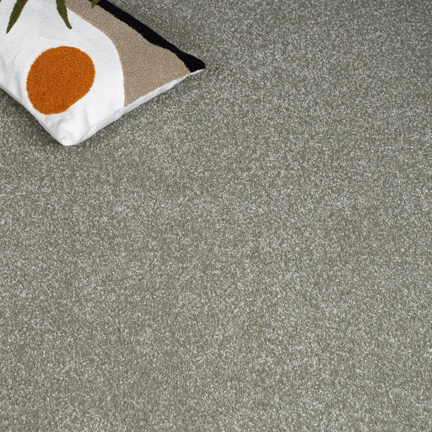 Spring Green Soft Noble Saxony Carpet Clearance