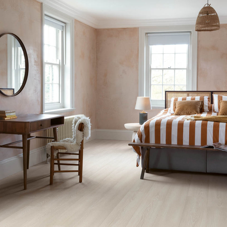 White Premium Oak SIG4757 Capture 9mm Laminate Flooring by Quick-Step