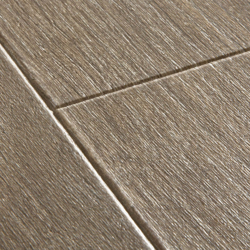 Woodland Oak Brown MJ3548 Majestic 9.5mm Laminate Flooring by Quick-Step