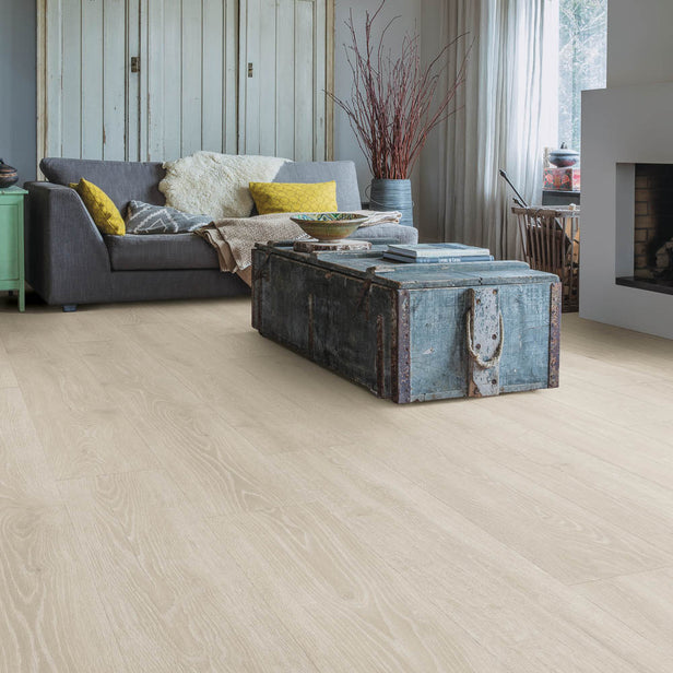 Woodland Oak Light Grey MJ3547 Majestic 9.5mm Laminate Flooring by Quick-Step
