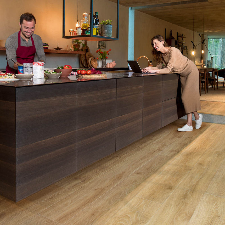 Woodland Oak Nature MJ3546 Majestic 9.5mm Laminate Flooring by Quick-Step