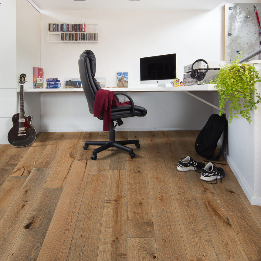 Worn Oak Plank 14/3mm Engineered Wood Flooring